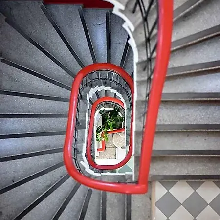 Отель Orestias Kastorias 2*