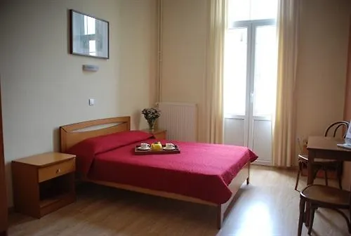 Hotel Orestias Kastorias 2*